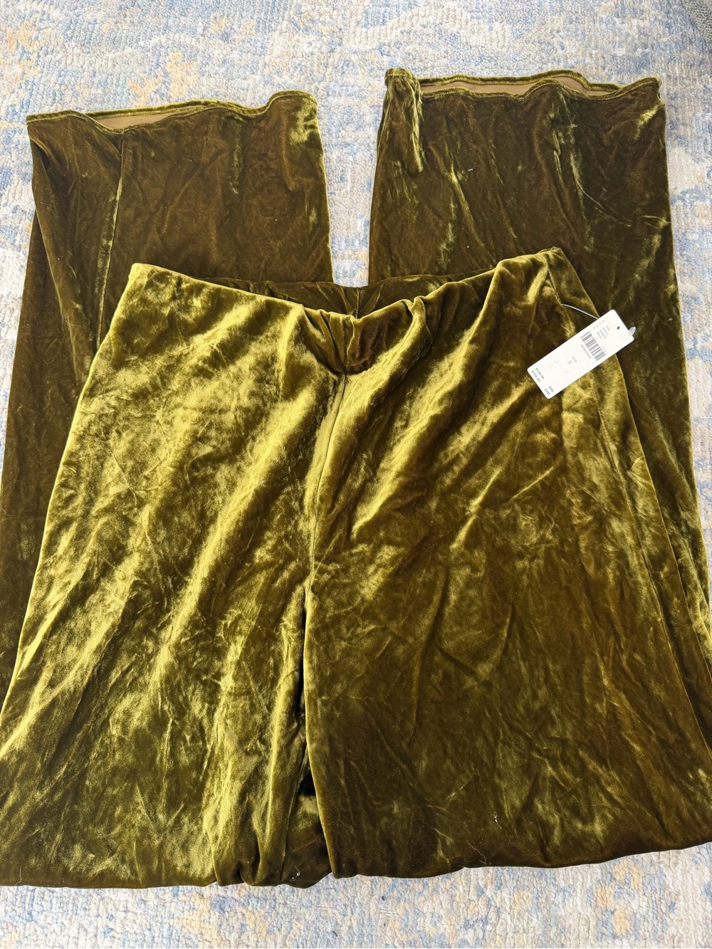 Nwt the tilda Anthropologie Wide-Leg Velvet Pants in moss - Picture 3 of 3